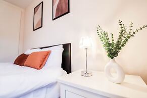 2 Bed Apartment in Russell Square