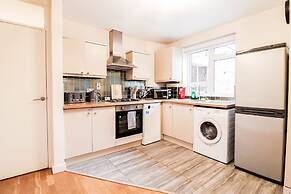 2 Bed Apartment in Russell Square