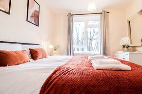 2 Bed Apartment in Russell Square