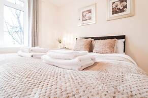 2 Bed Apartment in Russell Square