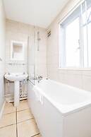 Lovely 3 Bedroom Maisonette
