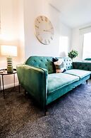 Lovely 3 Bedroom Maisonette