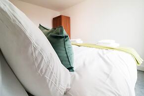 Stunning Riverside Apartment