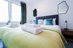 Stunning Riverside Apartment