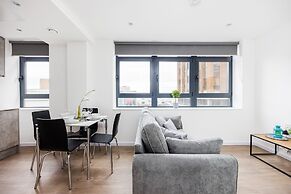 Modern 1 Bed Flat in Town Centre - Free Wifi