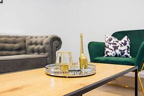 Modern 2 bed Flat in Town Centre - Free Wifi