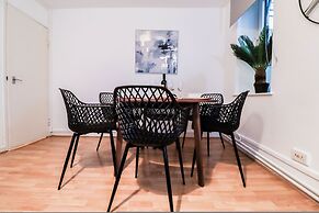 Gorgeous 3 Bedroom Hampstead Property