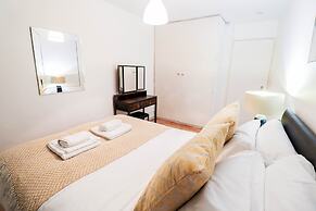 Gorgeous 3 Bedroom Hampstead Property