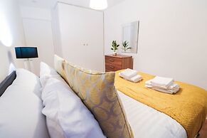 Gorgeous 3 Bedroom Hampstead Property