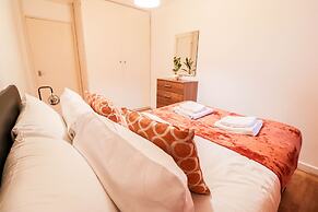 Gorgeous 3 Bedroom Hampstead Property