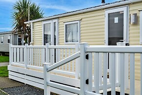 Chalet in Cornwall Near Kynance Cove