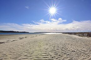 Coastal Cottage Retreat Steps From The Beach 2 Bedroom Cottage