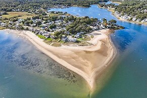 Coastal Cottage Retreat Steps From The Beach 2 Bedroom Cottage