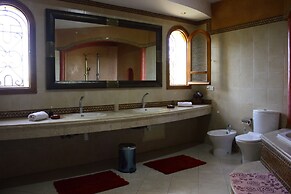 Riad Noumidya