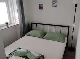 Apartment Leo Povile