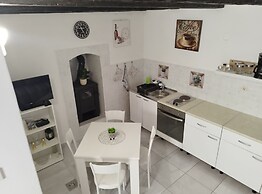 Apartment Leo Povile