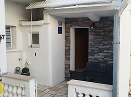 Apartment Leo Povile