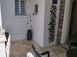 Apartment Leo Povile