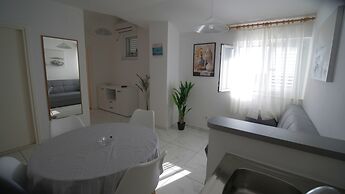 Apartment Blue Horizon