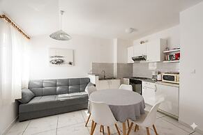 Apartment Blue Horizon