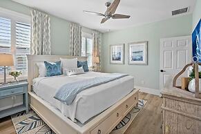 2 Steps to Ice Plant Downtown St Aug Beach Club