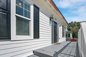 Pool and Hot Tub Walk to Ice Plant and Downtown