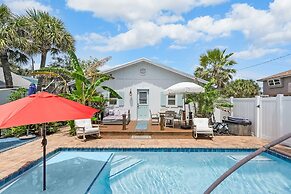Mariners Cottage Steps to Sand Sparkling Pool