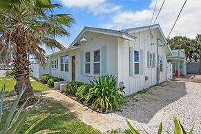 Mariners Cottage Steps to Sand Sparkling Pool