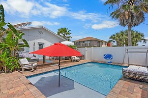 Mariners Cottage Steps to Sand Sparkling Pool