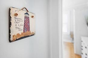 Mariners Cottage Steps to Sand Sparkling Pool