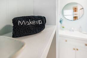 Mariners Cottage Steps to Sand Sparkling Pool