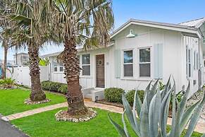 Mariners Cottage Steps to Sand Sparkling Pool