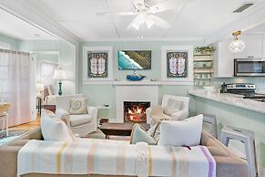 Mariners Cottage Steps to Sand Sparkling Pool