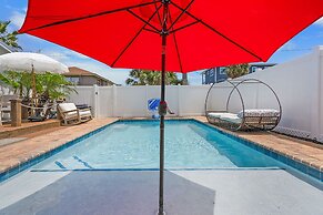 Mariners Cottage Steps to Sand Sparkling Pool