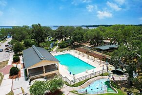 Downtown Historic Victorian Steps to Clay Theatre