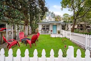 Uptown Gem The Castaway Cottage Dog Friendly