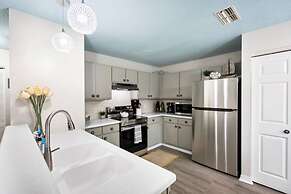 Uptown Gem The Castaway Cottage Dog Friendly