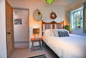 Cottage in Cornwall Near Porthcothan Bay