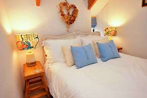 Cottage in Cornwall Near Porthcothan Bay