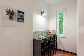 Vernazza Apartments