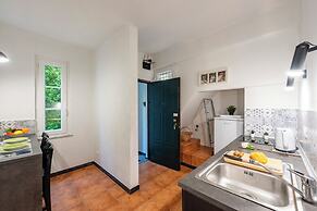 Vernazza Apartments