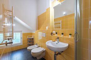 Vernazza Apartments
