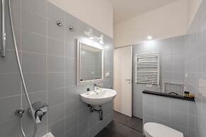 Vernazza Apartments