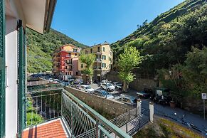 Vernazza Apartments