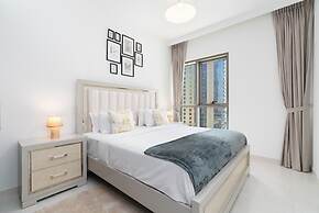 Lux BnB Creek Side 18