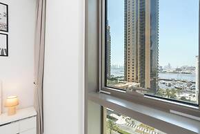 Lux BnB Creek Side 18