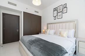 Lux BnB Creek Side 18