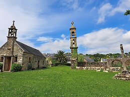 Holiday Home in Hanvec for 5