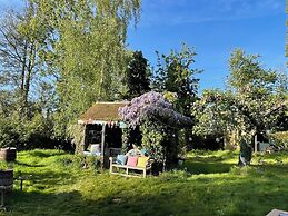 Luxury Glamping The Wye Valley for 2 to 6 Guests