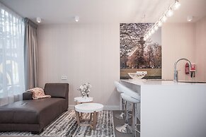 Maurits Apartments & Suites